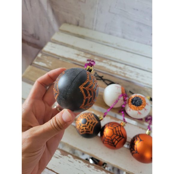 Eyeball spider web ball ornament Halloween tree de - Picture 7 of 7